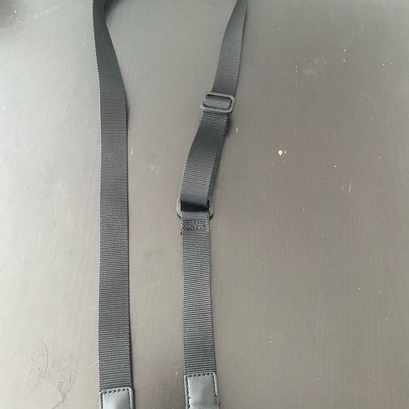 Lululemon bag strap - Picture 4 of 6